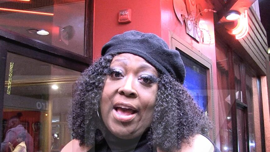 Loni Love dice che pensa che gli scatti MSNBC siano sospetti, potrebbero essere motivati ​​razzialmente