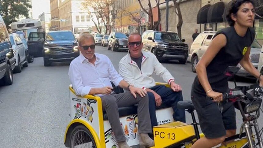 Kevin Costner ama la settimana del Super Bowl a New Orleans dopo il fidanzamento dell'ex moglie