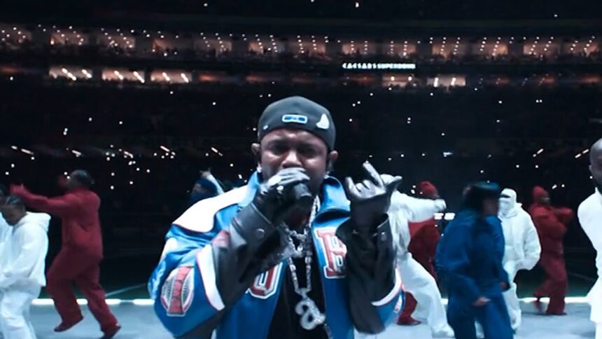 Kendrick Lamar rimuove la linea "pedofilo" in "non come noi" durante l'intervallo del Super Bowl