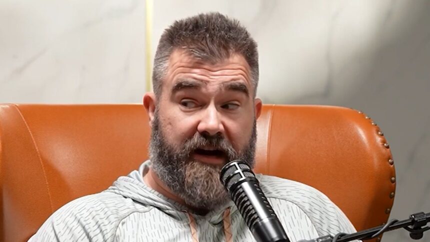 Jason Kelce nota un cambiamento "sbalorditivo" in Travis dopo aver frequentato Taylor Swift
