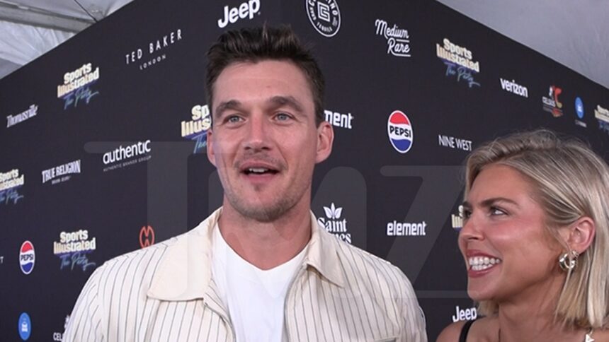 Tyler Cameron prende in giro se suo padre sarebbe "Bachelor d'oro"