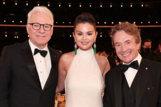 Steve Martin reagisce alla vittoria del cast solo degli omicidi dopo aver perso SAG Awards
