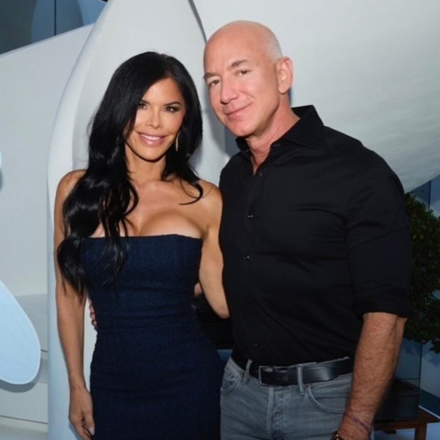 La fidanzata di Jeff Bezos Lauren Sánchez condivide il messaggio criptico