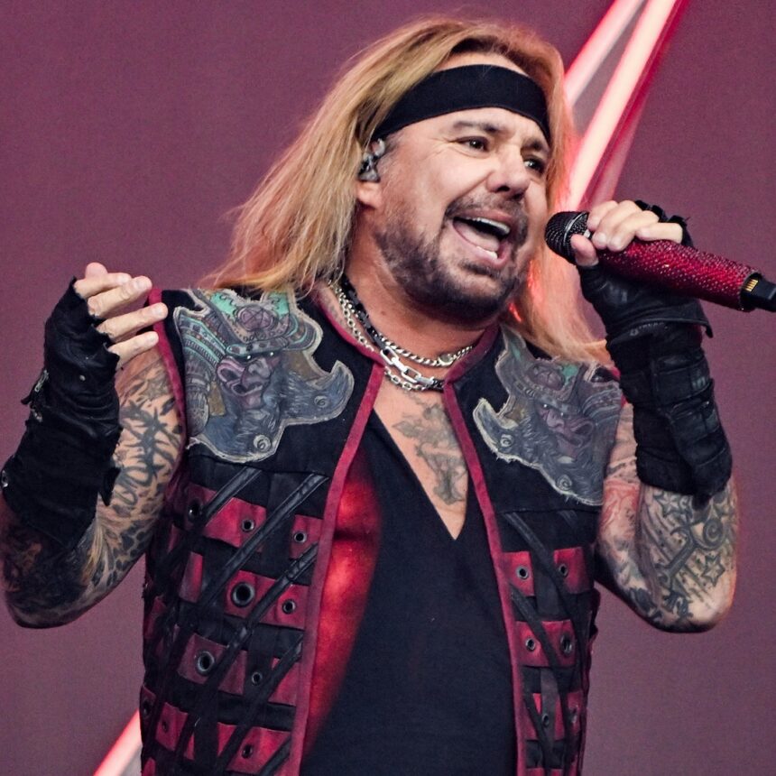 L'aereo di Vince Neil si schianta senza cantante Mötley Crüe a bordo