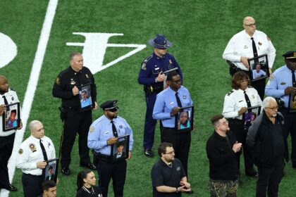 Il Super Bowl rende omaggio alle vittime di attacco terroristico di NOLA, altre tragedie statunitensi