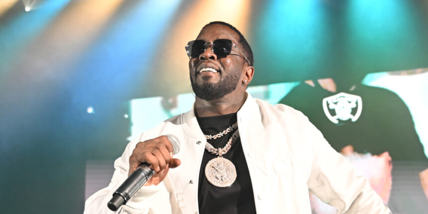 Sean 'Diddy' Combs presenta una causa di diffamazione da $ 100 milioni contro NBCUniversal & Peacock per il documentario