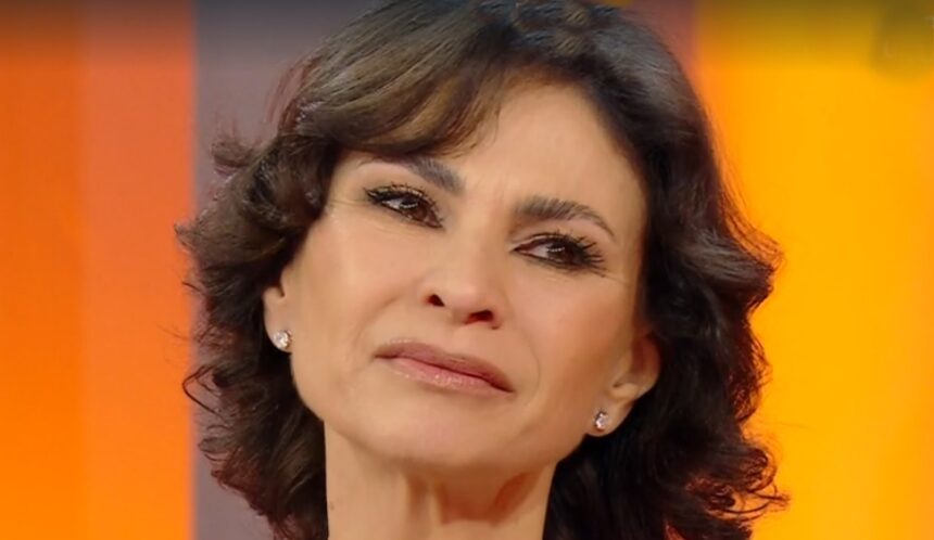 "Ho avuto il coraggio di dirgli 'ti amo, mi manchi'": Ramona Badescu in lacrime in diretta tv parla della morte del padre - Gossip.it