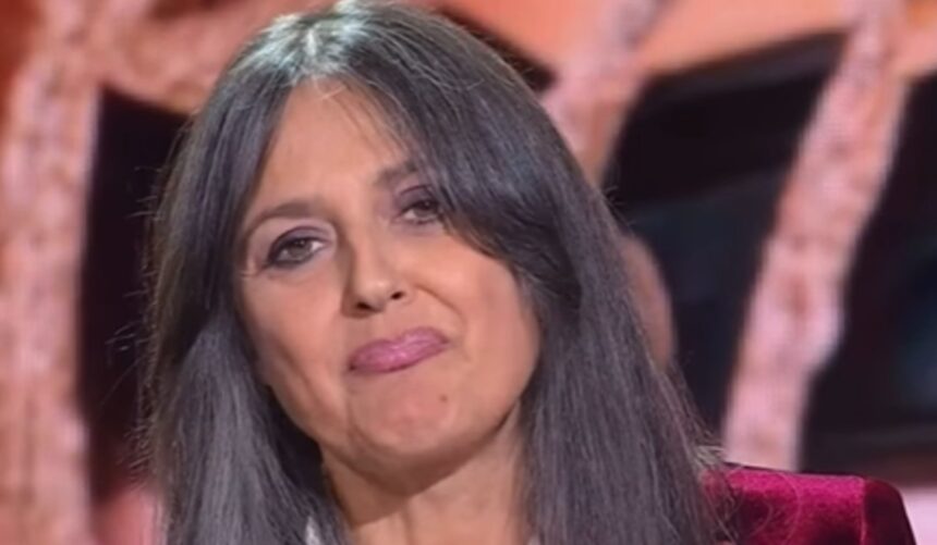 "Mangio bene, da 15 anni sono vegana e faccio sport": Rosita Celentano svela come si tiene in forma a 60 anni - Gossip.it