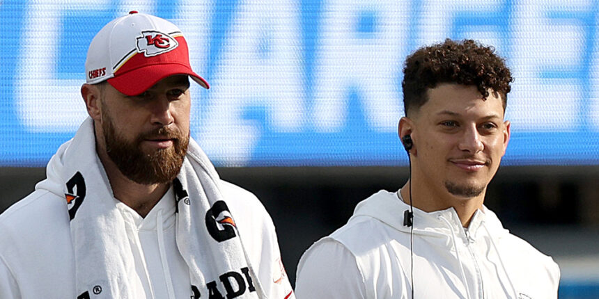 Patrick Mahomes pesa se Travis Kelce andrà in pensione dalla NFL