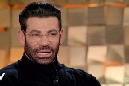 "Mi rimisi in forma, persi addirittura 16 chili": Gianni Sperti parla della sua rinascita in tv - Gossip.it