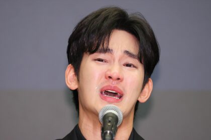 L'attore sudcoreano Kim Soo-Hyun si rompe