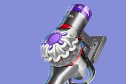 Il potente aspirapolvere portatile di Dyson è di quasi $ 100 di sconto su Amazon