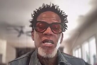 DL Hughley Backs Don Lemon, dice che non puoi essere nero e di supporto maga