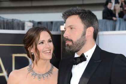 Actress Jennifer Garner and actor-director Ben Affleck arrive at the Oscars at Hollywood & Highland Center on February 24, 2013 in Hollywood, California.