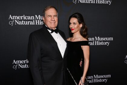 Quanti anni ha la fidanzata di Bill Belichick, Jordon Hudson? La sua età - Hollywood Life
