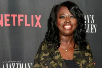 "Se lo sapessi solo": Angie Stone ha esposto come l'industria l'ha lasciata alle spalle dopo la rottura di D'Angelo in clip riempite prima della sua morte