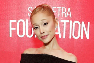 Testo di 'Dandelion': ecco cosa sta cantando Ariana Grande in una nuova canzone cattiva