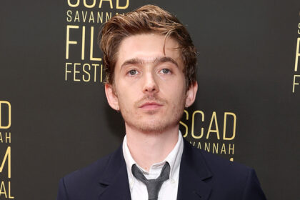 Austin Abrams in Talks to Star in "Resident Evil" Remake diretto da Zach Cregger