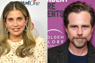 "Boy Meets World" star Danielle Fishel & Rider Strong ricorda il loro bacio sullo schermo: "Ho controllato la mia anima dal mio corpo"