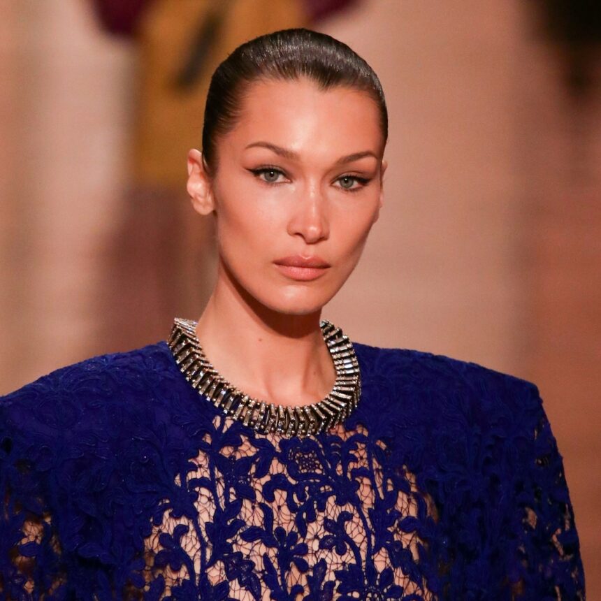 Bella Hadid fa apparire la passerella dopo essersi allontanata dalla modellazione