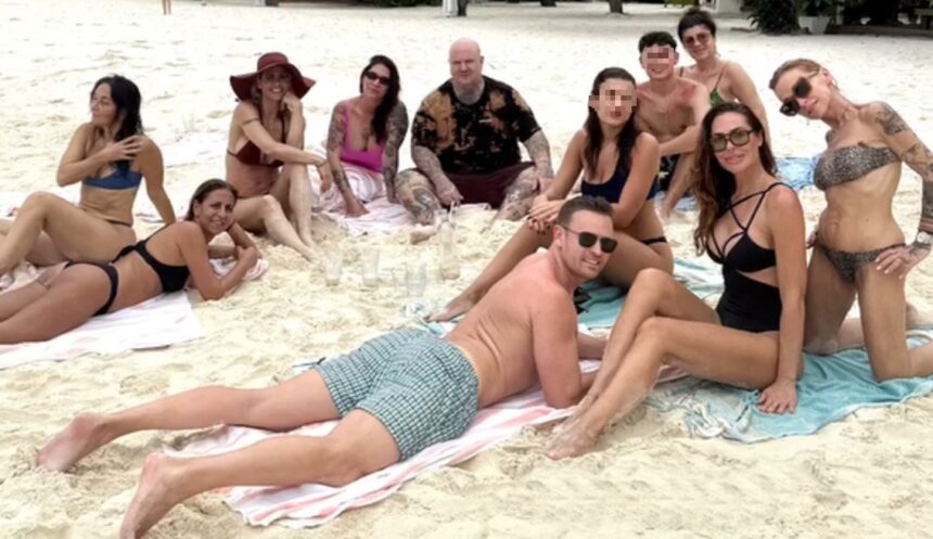 Le foto delle vacanze alle Maldive di Ilary Blasi con Bastian Muller, le figlie e l'amica Michelle Hunziker - Gossip.it