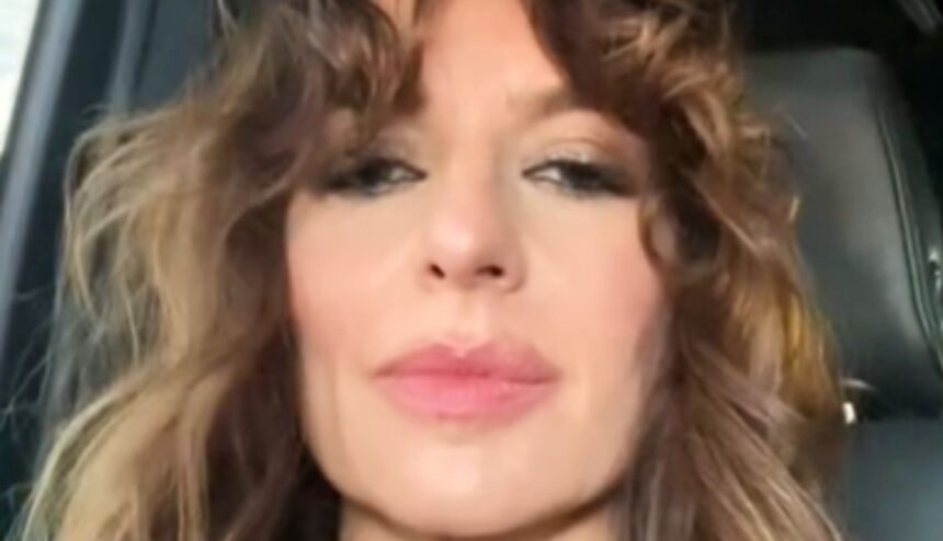 ''Almeno sei terapeuti diversi e due sciamani in 20 anni'': Sabrina Impacciatore, ora star in America, parla delle brutte esperienze in amore - Gossip.it