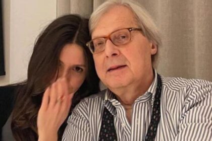 ''Ho trovato papà molto male, non pensavo fosse così grave'': la figlia di Vittorio Sgarbi parla in tv della visita in ospedale al genitore - Gossip.it