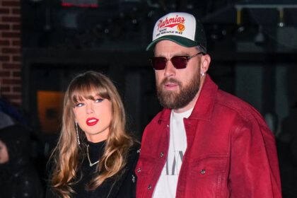 Taylor Swift, Travis Kelce si riunisce a New York dopo il Super Bowl