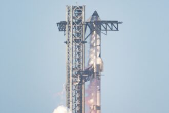 Spacex Starship Rocket esplode durante il volo di prova