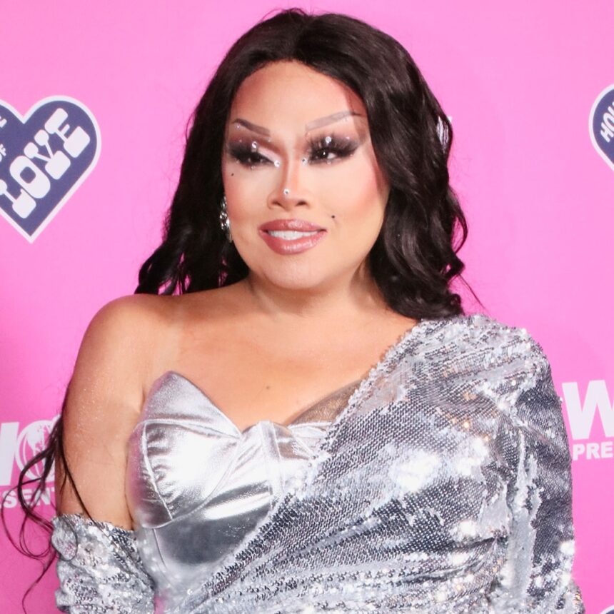 Rupaul's Drag Race's Jiggly Caliente morto a 44 dopo l'amputazione delle gambe