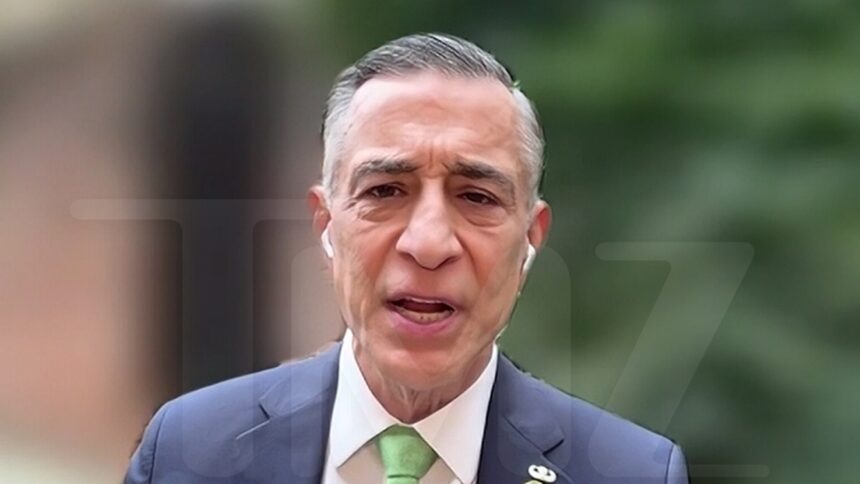 Rep. Darrell Issa difende il presidente Trump Weaponizing Justice Department