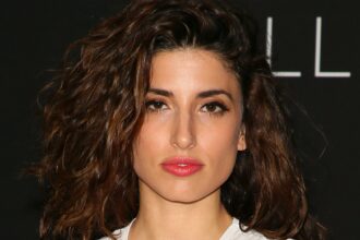 La star di 'Goliath' Tania Raymonde chiama poliziotti per presunto visitatore indesiderato