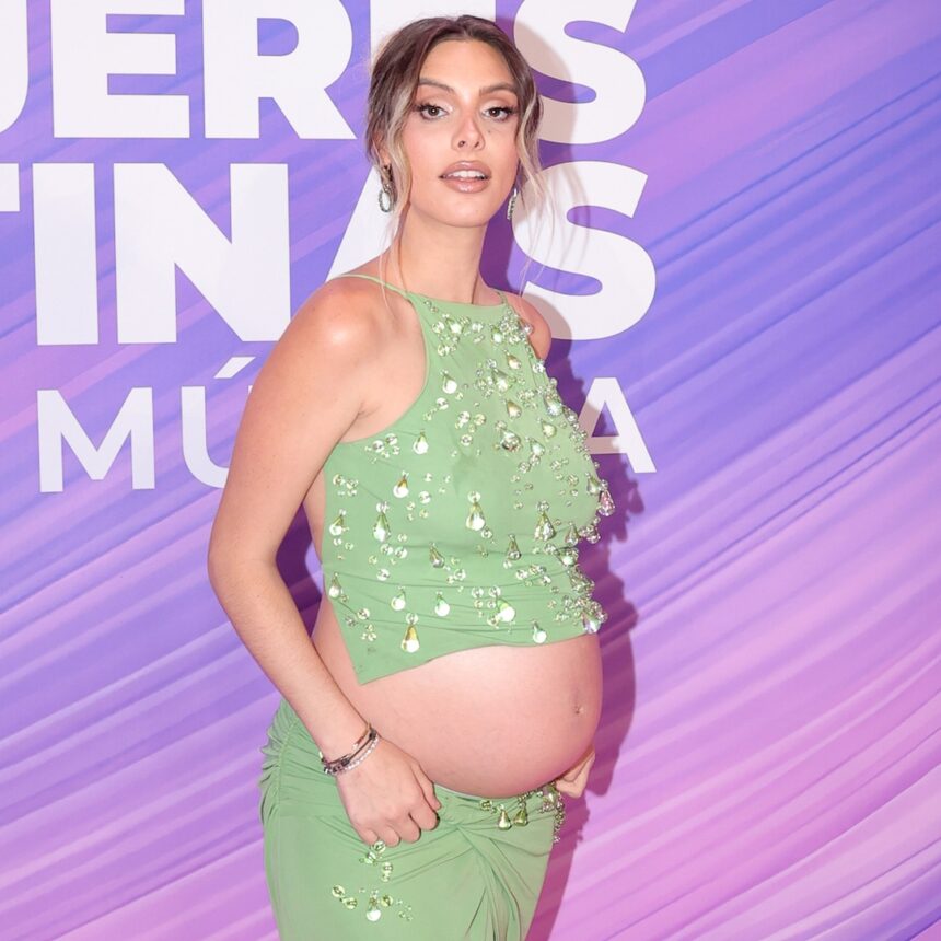 Lele Pons incinta cade durante la rivelazione del sesso del primo bambino