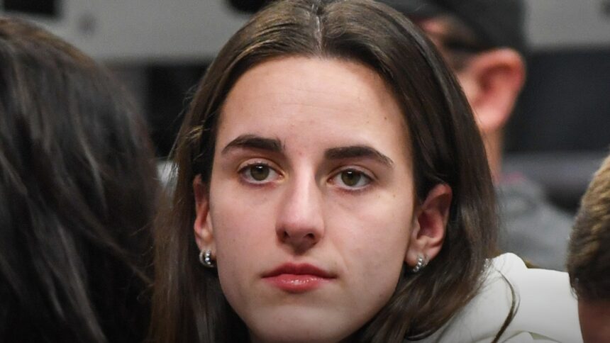 Caitlin Clark deve "guadagnare spot" nella squadra di calcio della bandiera USA, afferma il CEO