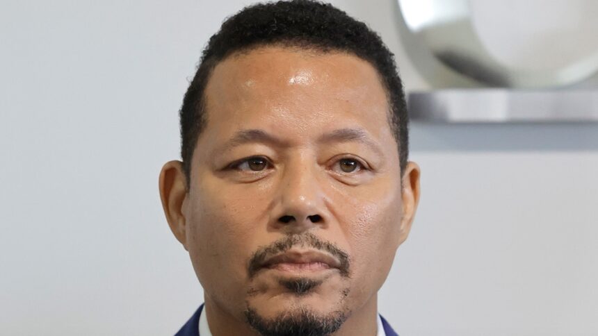 Terrence Howard prevede di esporre i pesi massimi di Hollywood nel nuovo podcast