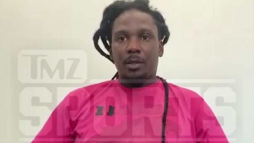 Chris Johnson invia un messaggio a Cam Ward dopo Titans Pick, "abbiamo le spalle"