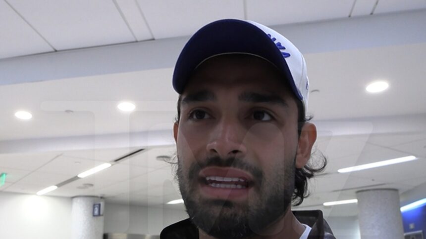 Sam Asghari afferma che John Travolta lo ha ispirato sul set
