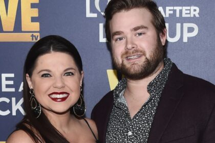 Il marito di Amy Duggar King affronta "preoccupazioni mediche potenzialmente letali"