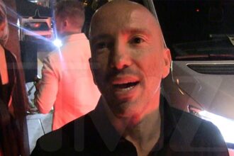 Jason Oppenheim afferma che i tassi di assicurazione antincendio rimarranno pesantemente gonfiati dopo la fuochi