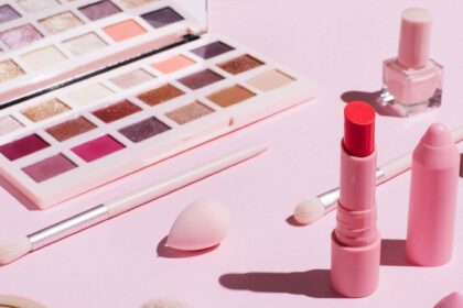 Simple di bellezza Essentials & Bold Look Must-Haves