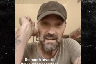 Brian Austin Green Recupero dopo l'intervento chirurgico per Appendice perforata