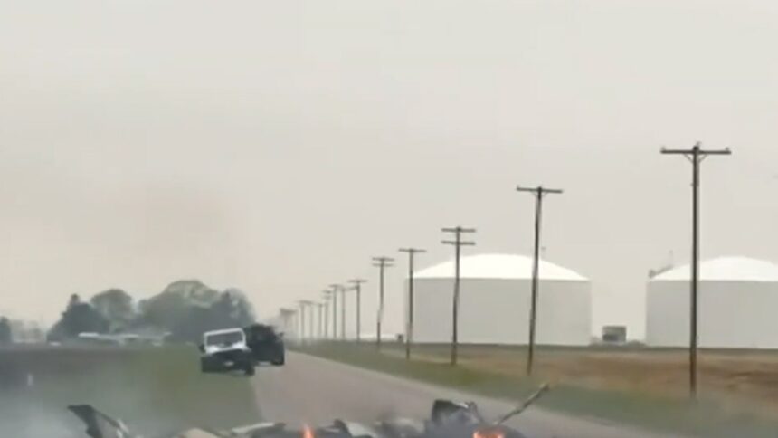 Quattro persone morte in un piccolo incidente aereo in Illinois