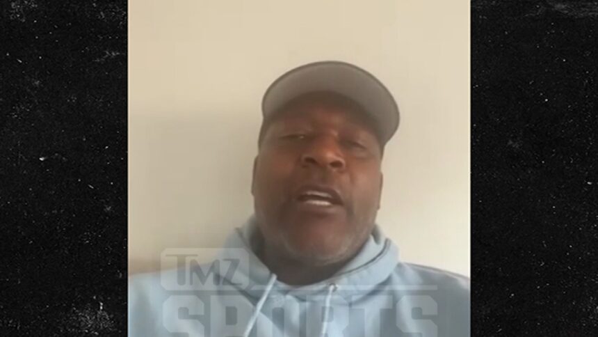 Cooper Flagg dovrebbe rifiutare NBA Draft & Stay a Duke, dice Larry Johnson