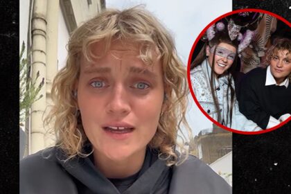 Jojo Siwa 'ha scaricato' Kath Ebbs dopo aver presumibilmente chiesto di sposarli