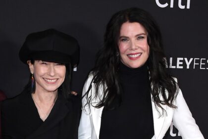 Il creatore di ragazze di Gilmore reagisce all'idea di revival di Lauren Graham