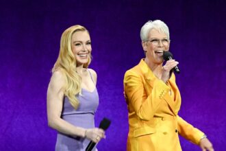 Lindsay Lohan si riunisce con Jamie Lee Curtis per promuovere "Freakier Friday"