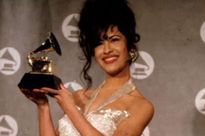 American singer Selena (born Selena Quintanilla-Perez, 1971 - 1995) poses with her award for Best Mexican/American Album at the 36th Annual Grammy Awards at Radio City Music Hall, New York, New York, March 1, 1994. (Photo by Arlene Richie/Getty Images)