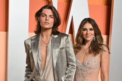 5 Cose da sapere sul figlio di Elizabeth Hurley - Hollywood Life