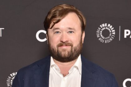 Perché Haley Joel Osment è stato arrestato? Scoprilo - Hollywood Life