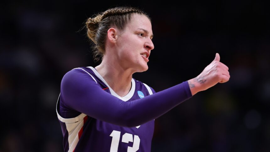Perché non è stata selezionata nella bozza di WNBA - Hollywood Life